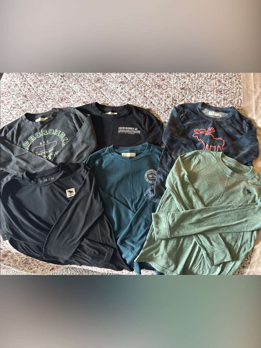 Boys Long Sleeve Crew Neck Shirt - Green, Black, Teal Mix size 9/10
